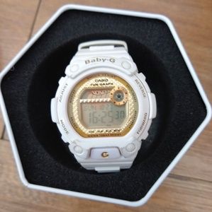 BabyG G shock white watch
